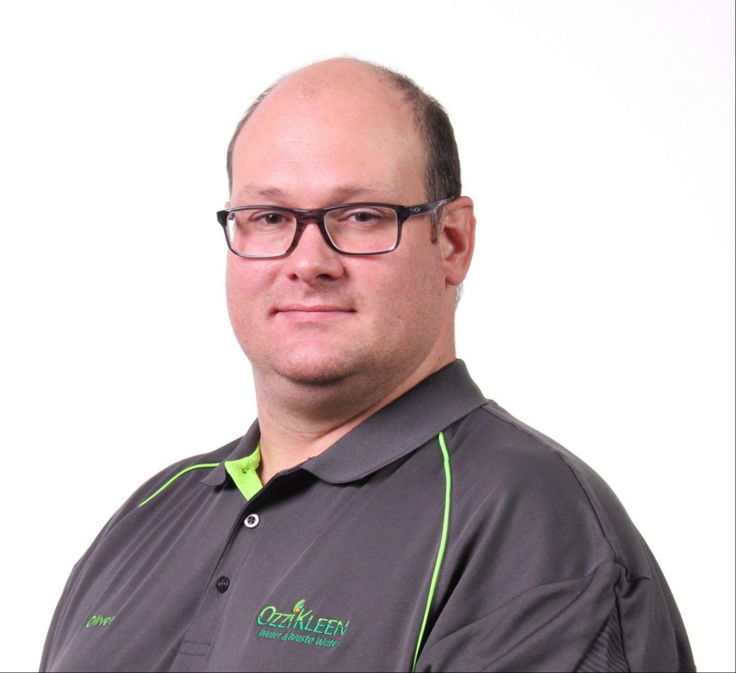 Meet Oliver Jorin: The Versatile Tech Guru of OzziKleen