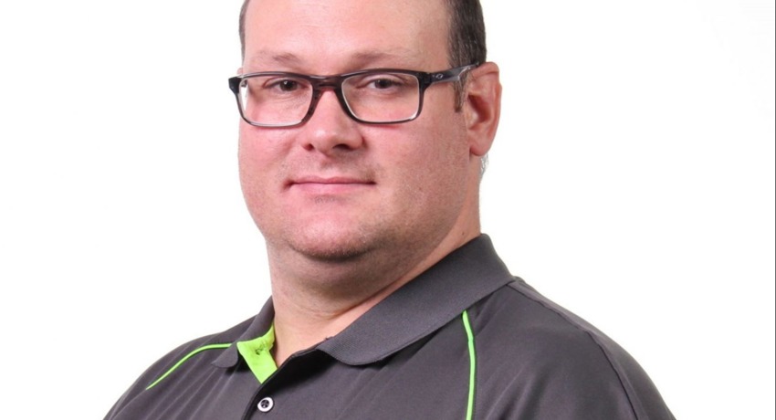 Meet Oliver Jorin: The Versatile Tech Guru of OzziKleen